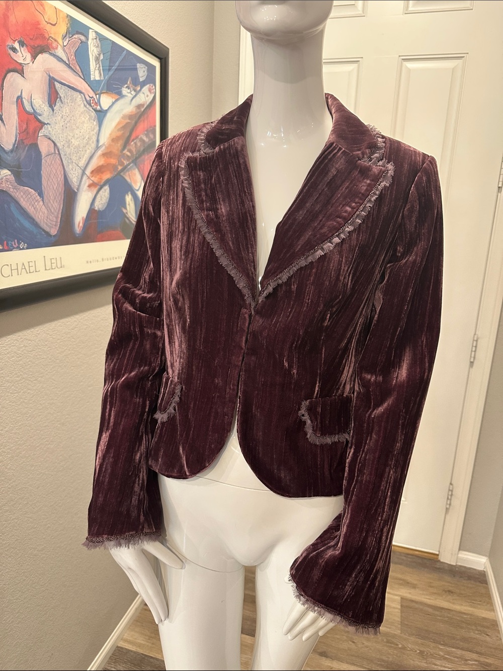 Alberto Makali Plush Crushed Velvet Blazer in Plum